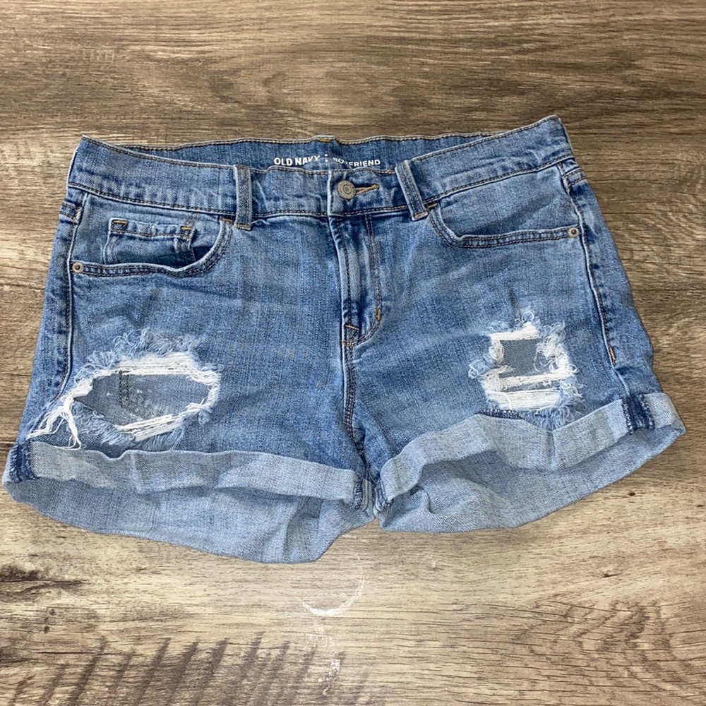 Old navy boyfriend shorts